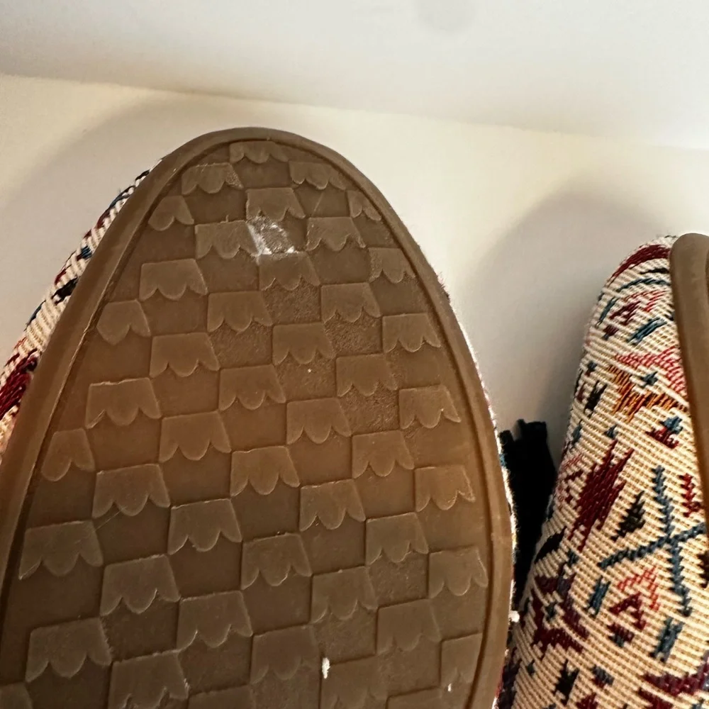 Birdies Women's Starling Loafers Multicolor Patterned Tapestry w/ Tassels size 8 - Picture 11 of 12